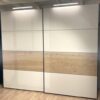 Kleiderschrank Interliving 1024 Schwebetürenschrank Lack sand Balkeneiche Furnier