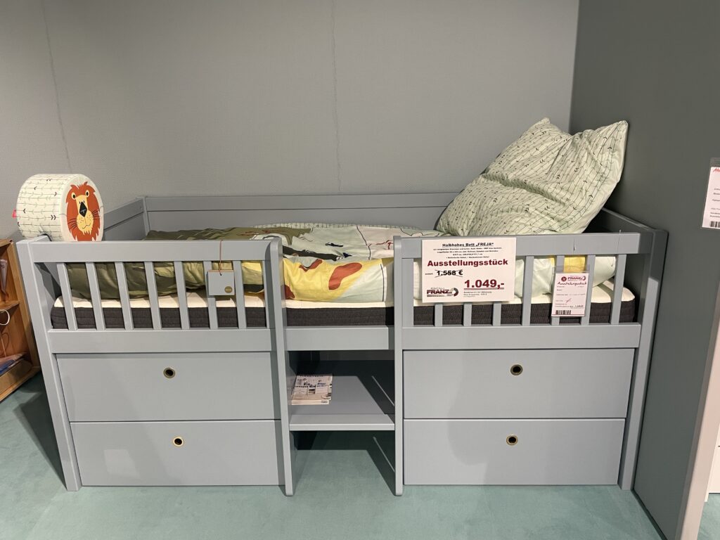 Halbhohes Bett Freja