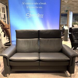 ausstellungsstuecke-stressless-sofa-aurora-zweisitzer-aus-leder-metall-in-dunkelgrau
