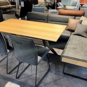 Interliving Esszimmer Serie 5502 – Eckbank, Esstisch und drei Stühle