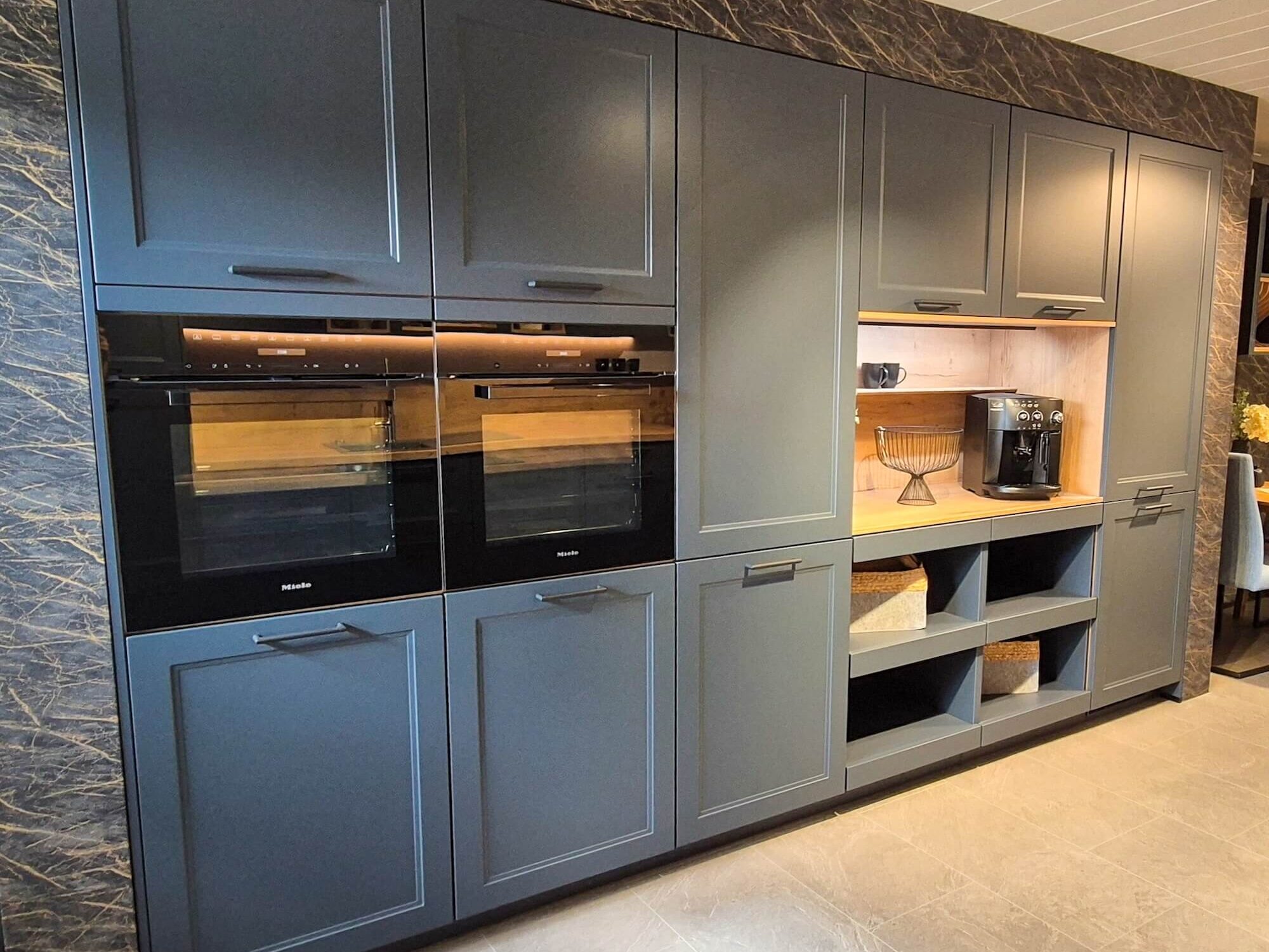 Nobilia Cascada Landhausküche Fjordblau matt