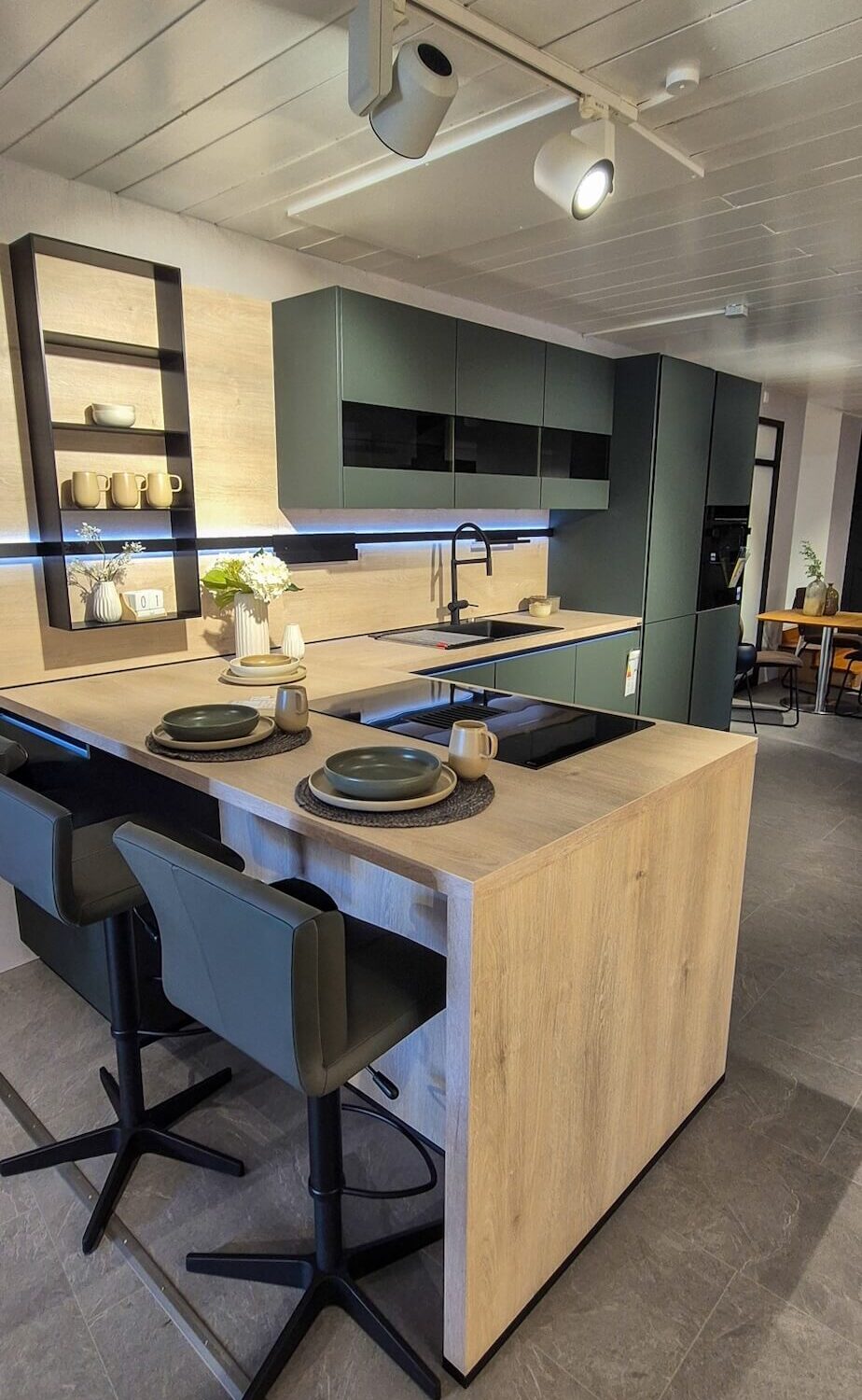 Nobilia Easytouch L-Küche Grün modern