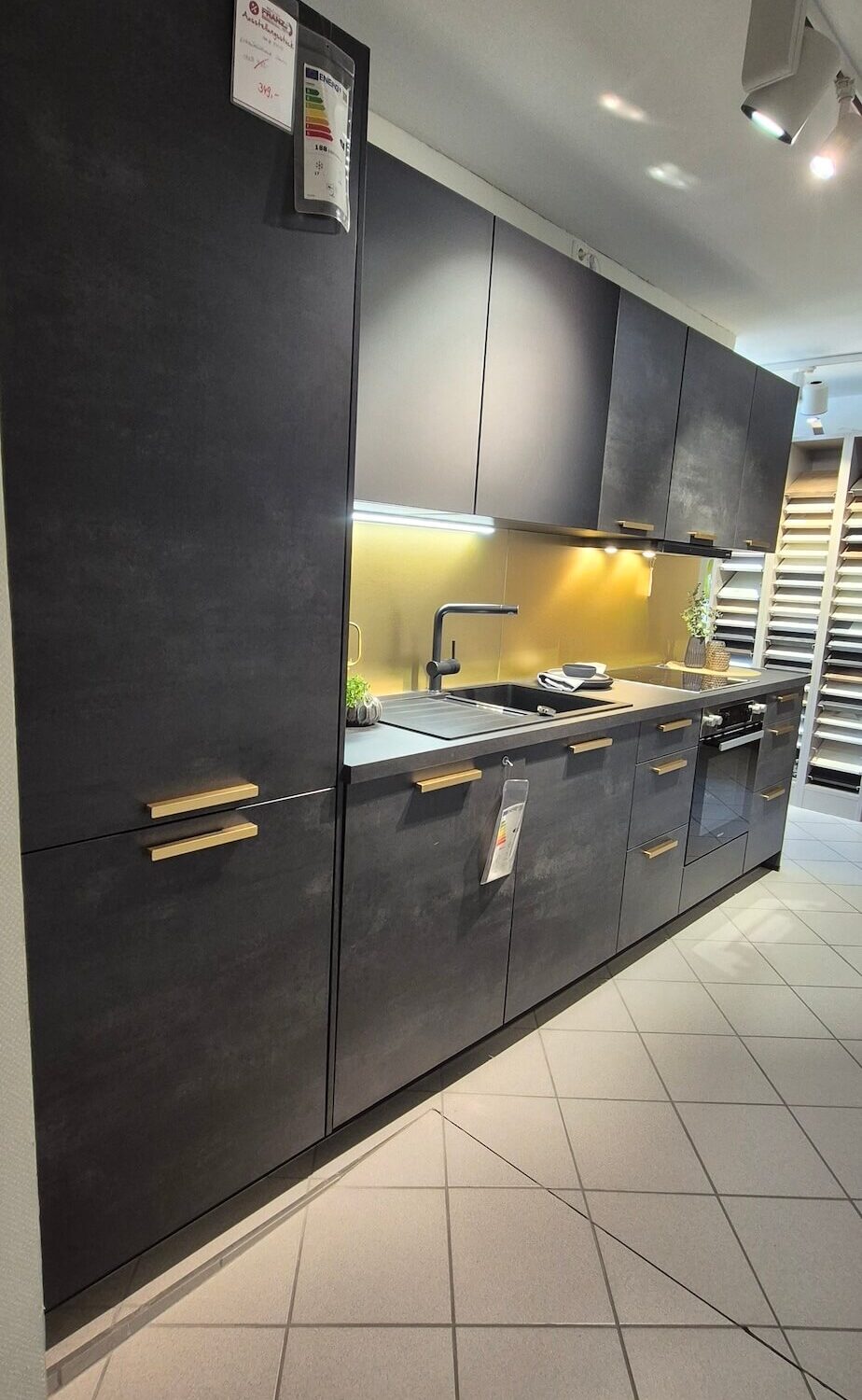 Nobilia Laser Küchenzeile modern Betonoptik Schwarz