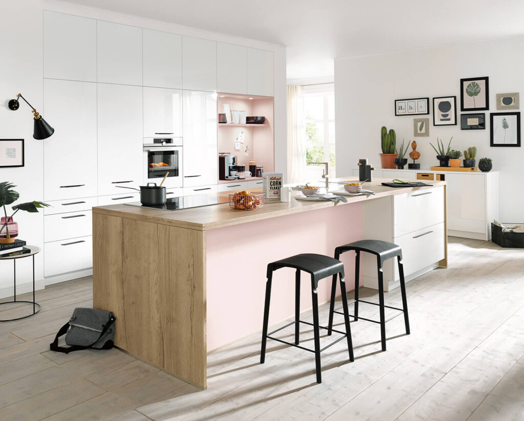 Schüller moderne Inselküche Kristallweiß