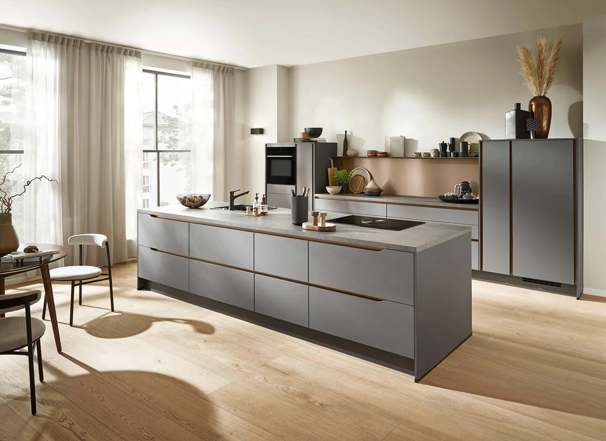 Nobilia_Küche_Senso_Griffleiste_Curved_modern